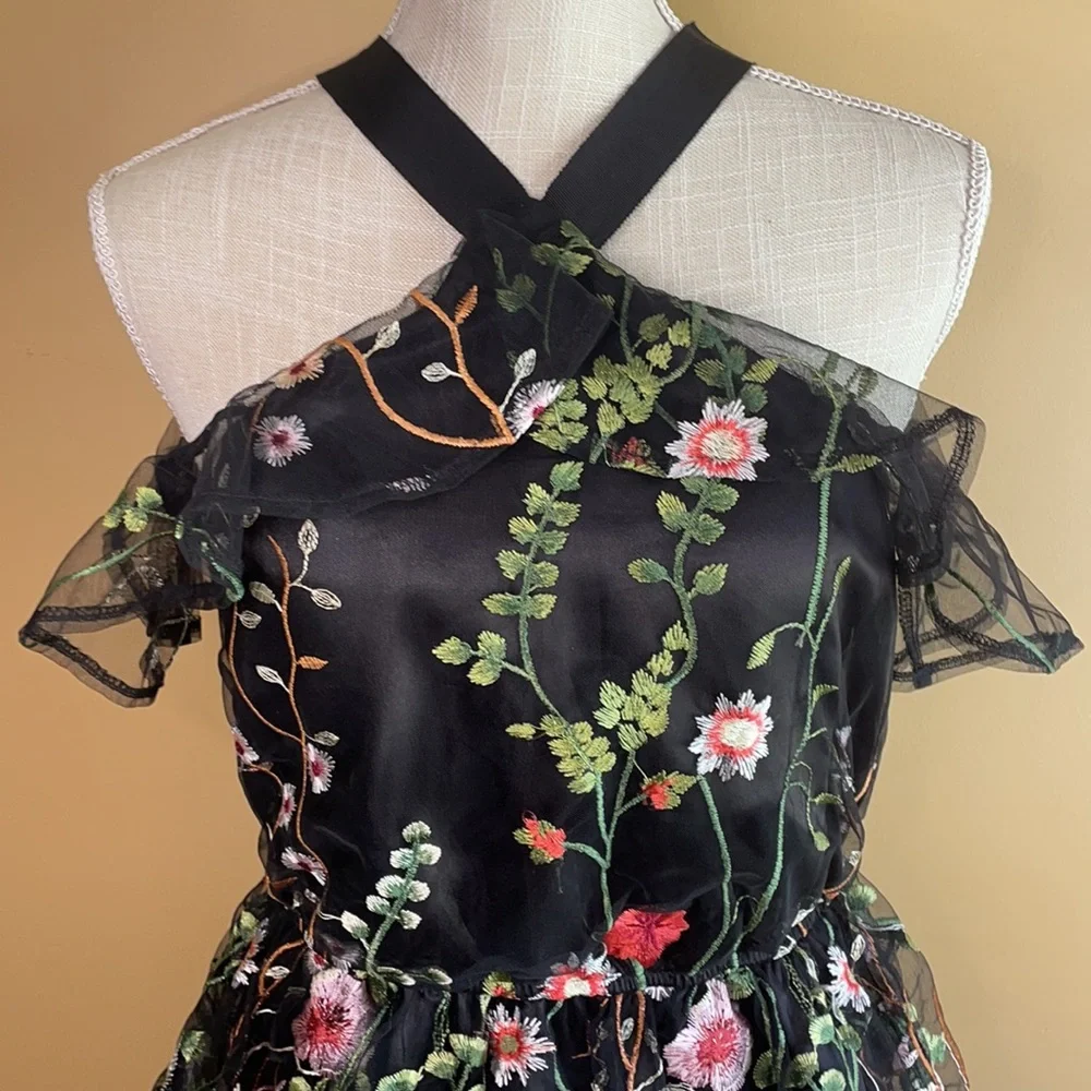 Dark Garden Dress - Picture 3 of 8